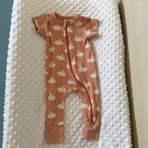 Parade Organics Swan onesie